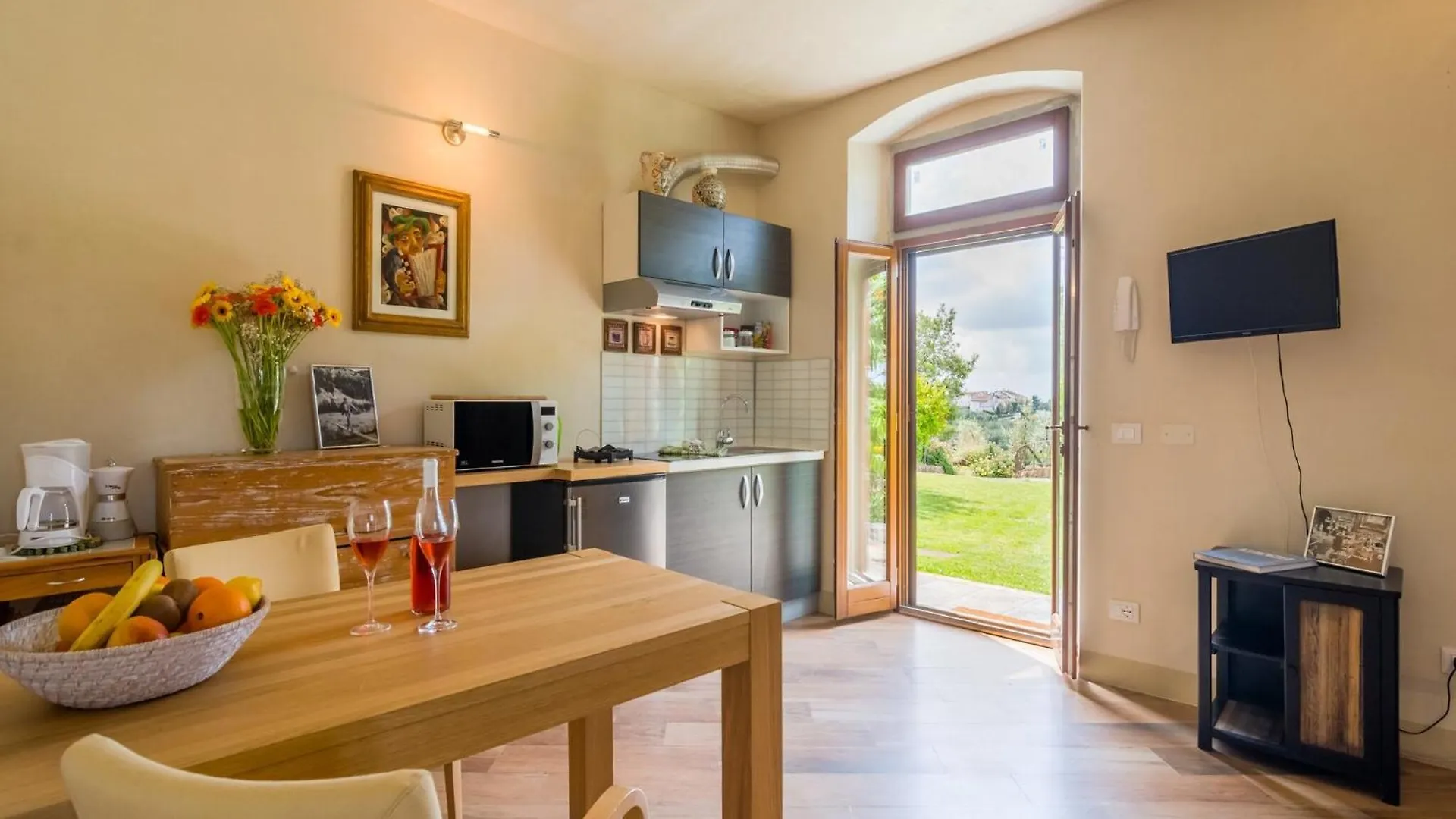 Beautiful Holiday Home In Vinci With Swimming Pool 0*,