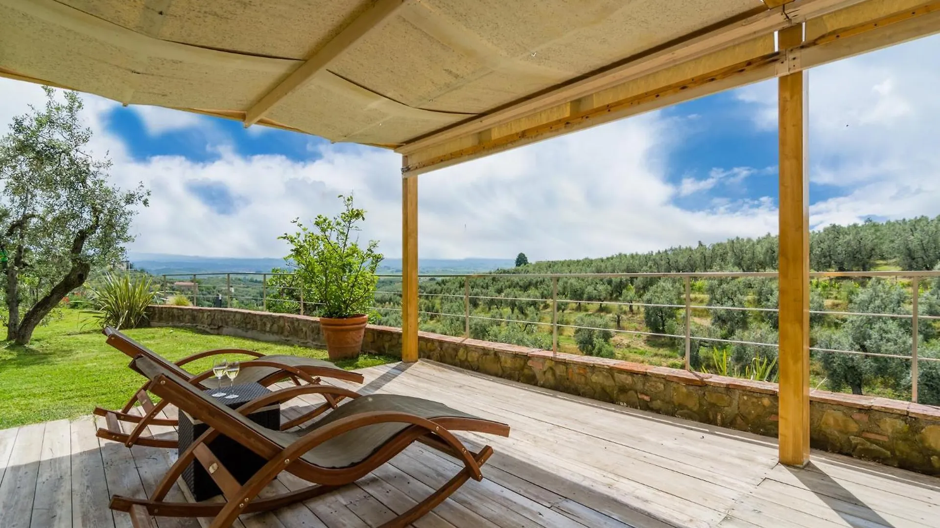 Beautiful Holiday Home In Vinci With Swimming Pool