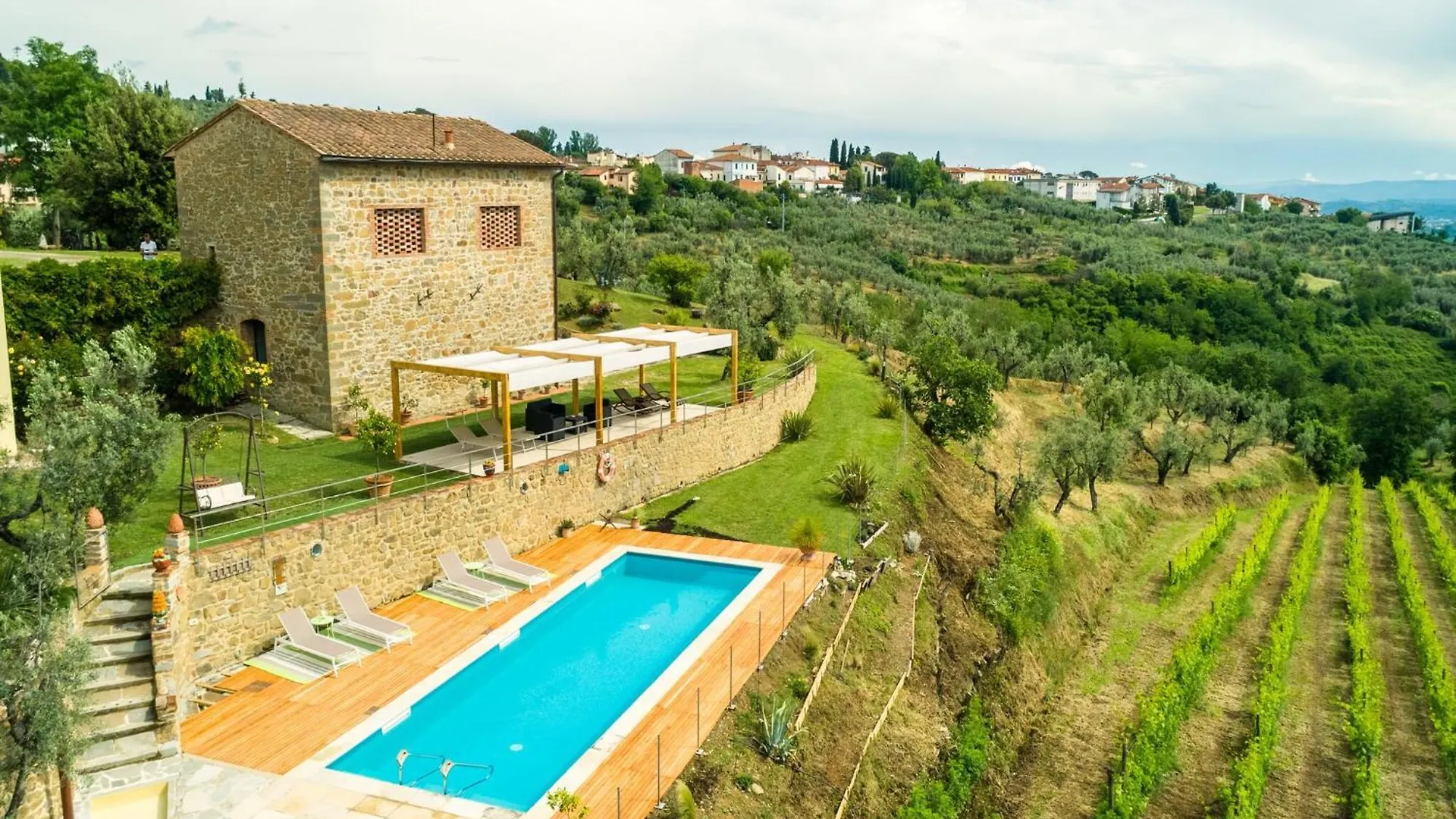 Beautiful Holiday Home In Vinci With Swimming Pool 0*,  Itália