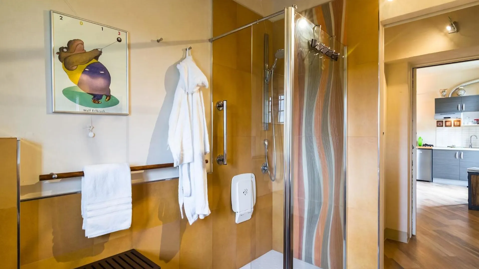 Beautiful Holiday Home In Vinci With Swimming Pool