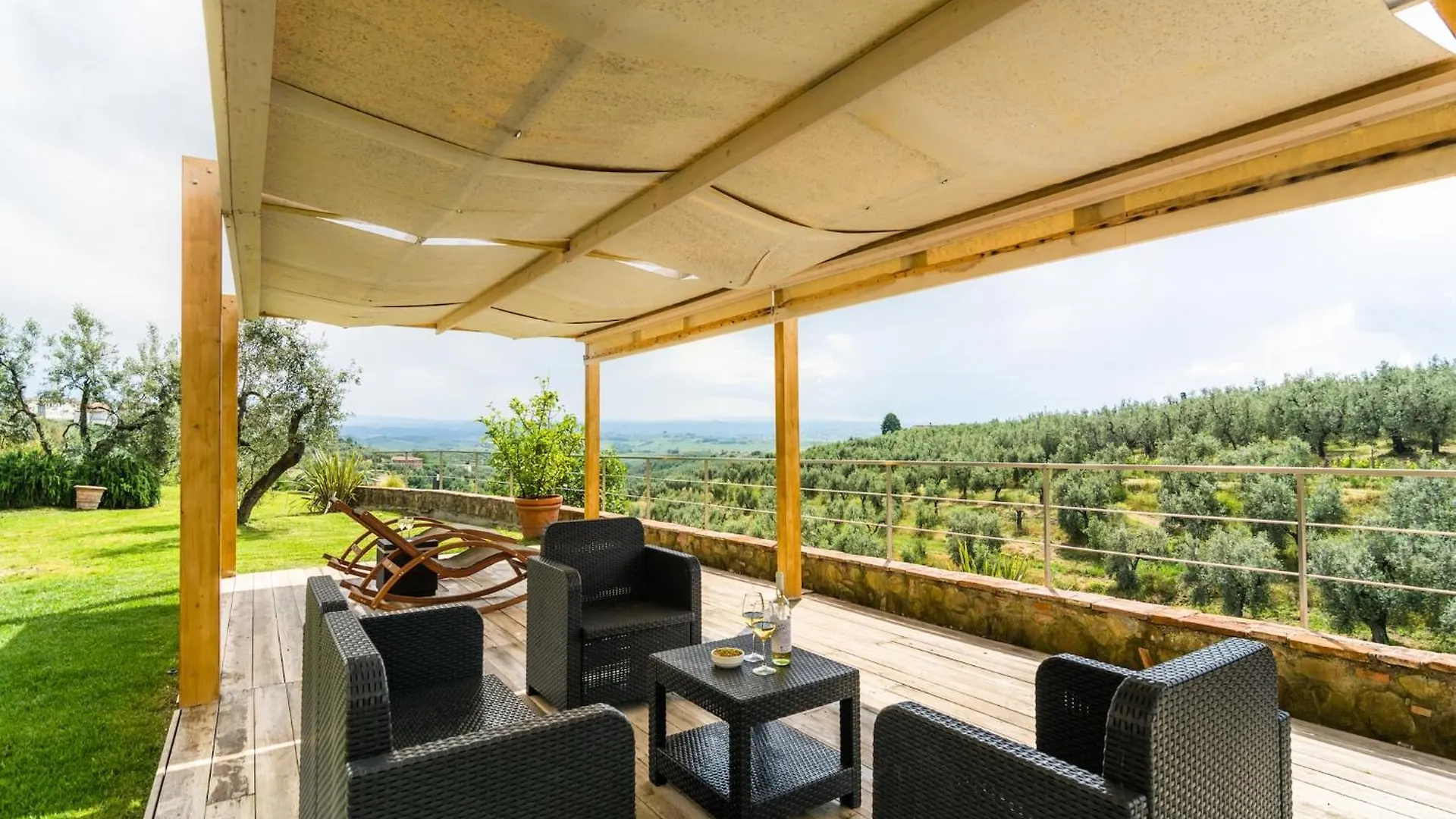 Beautiful Holiday Home In Vinci With Swimming Pool 0*,  İtalya